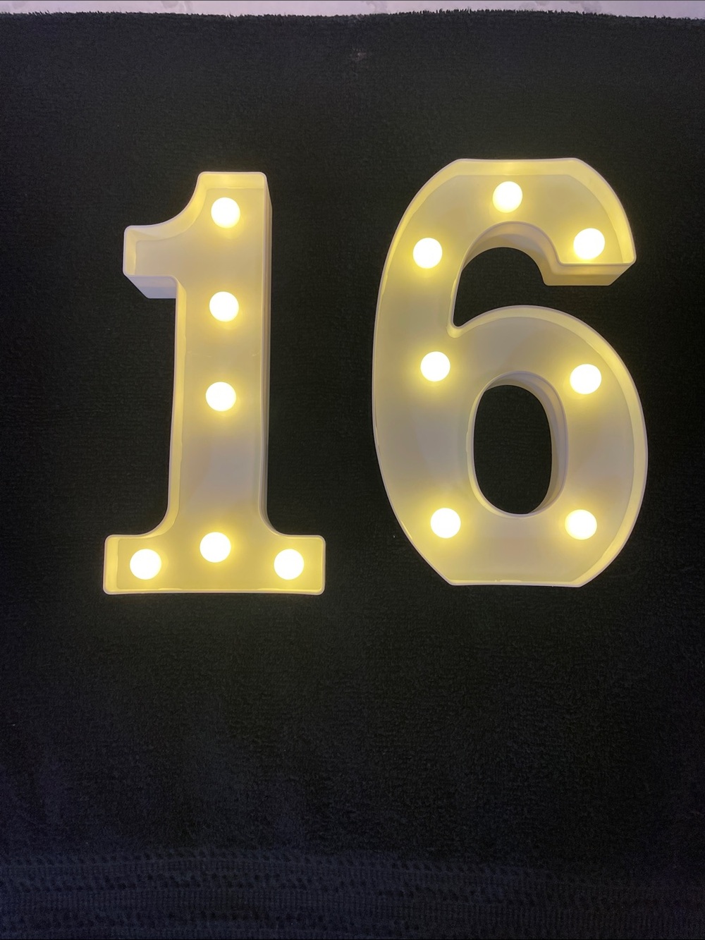 LED Marquee Number '16' Light - White new